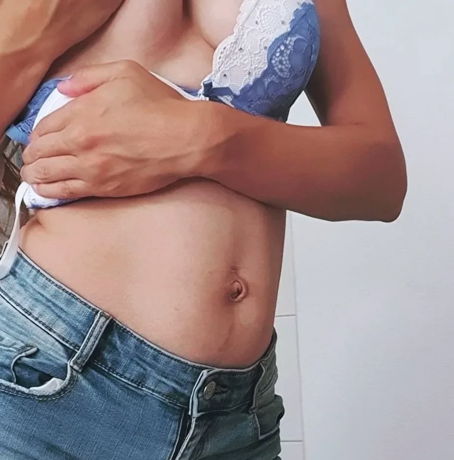 Charlotte, 28